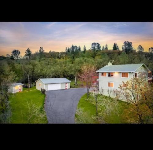 Nevada City House | Mountain Bliss Ranch - Hot tub and River Trails