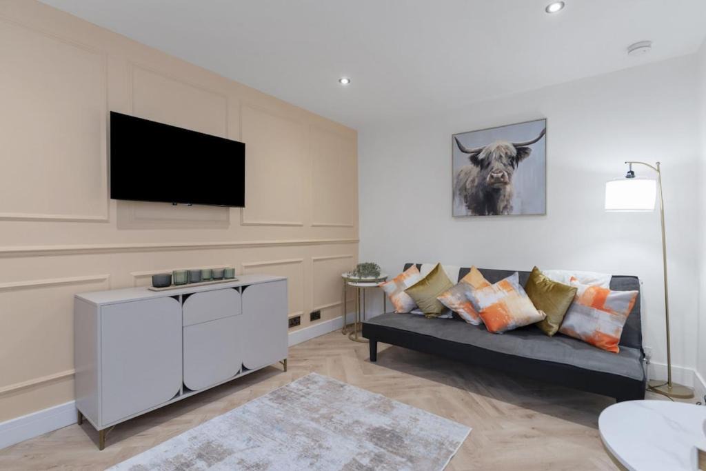 Leith Apartment | Newly Refurbished | Central | 3 Guests