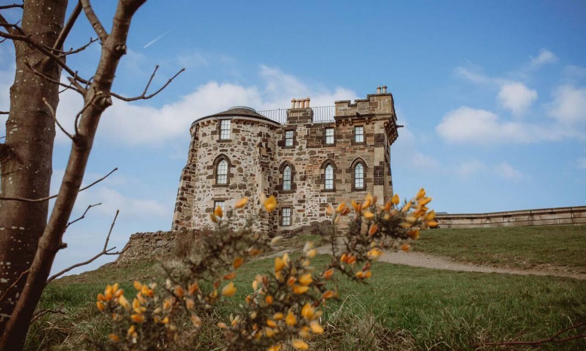 New Town Apartment | Observatory Apartment at Calton Hill