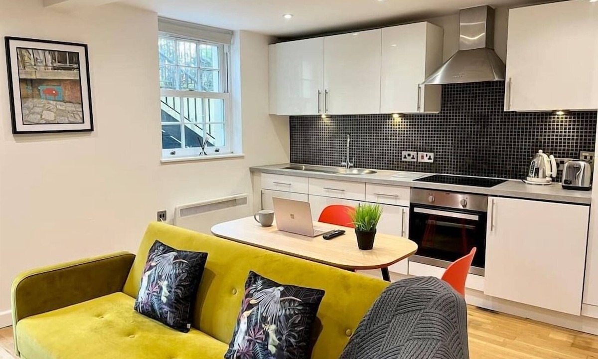 Reading Apartment | Palmer Apartment, 3 Guests, Good Transport Links