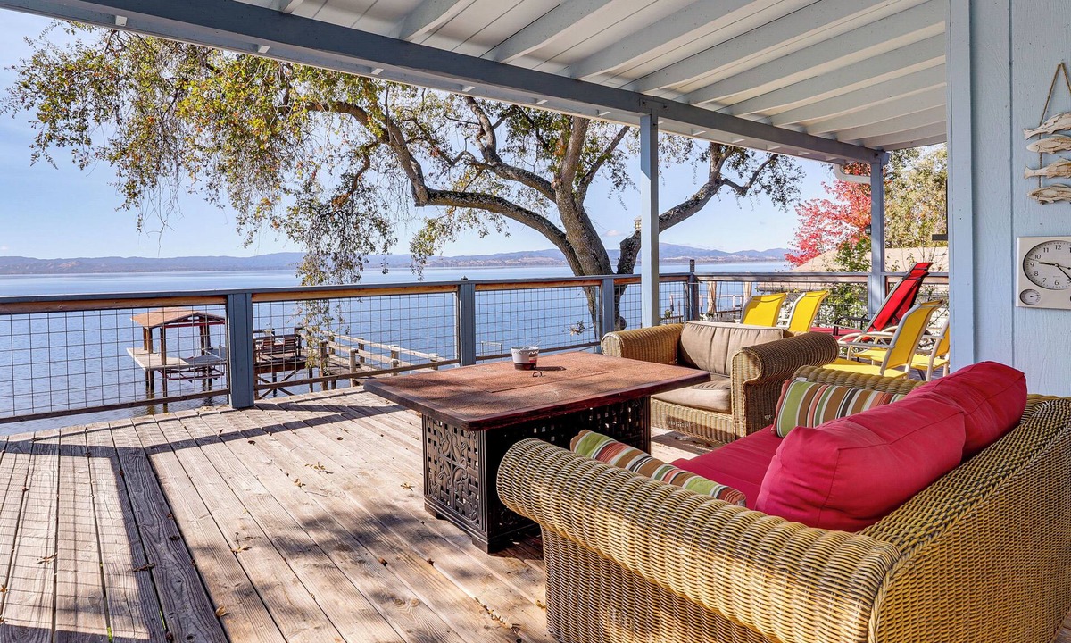 Lucerne Cottage | Panoramic Views! Home w/Boat Slip on Clear Lake