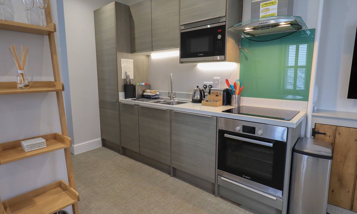 Bowness-on-Windermere Cottage | PARTRIDGE AT STONECLIFFE, romantic in Bowness-On-Windermere