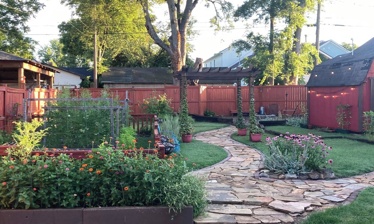 The Nations House | Pet-Friendly Backyard Oasis in the Nations