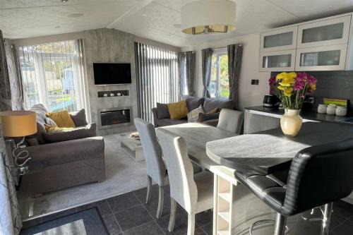 Ringwood Other | Poppy