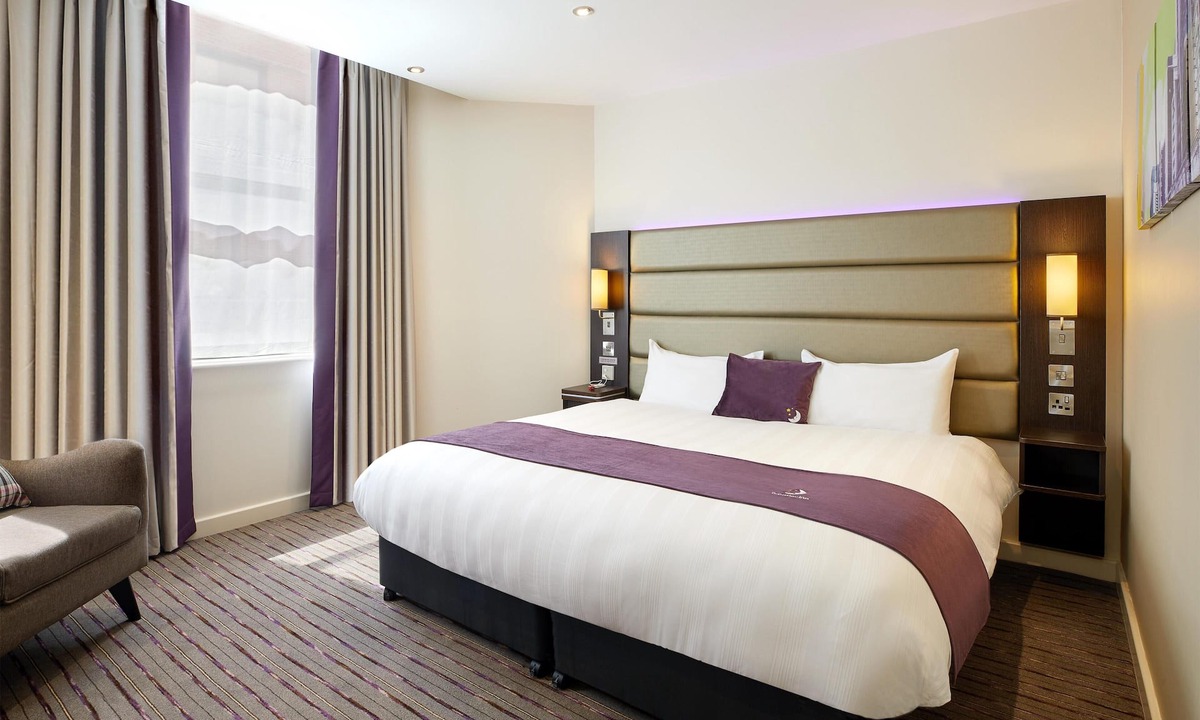 The Westside Hotel | Premier Inn Birmingham Cc Broad Street
