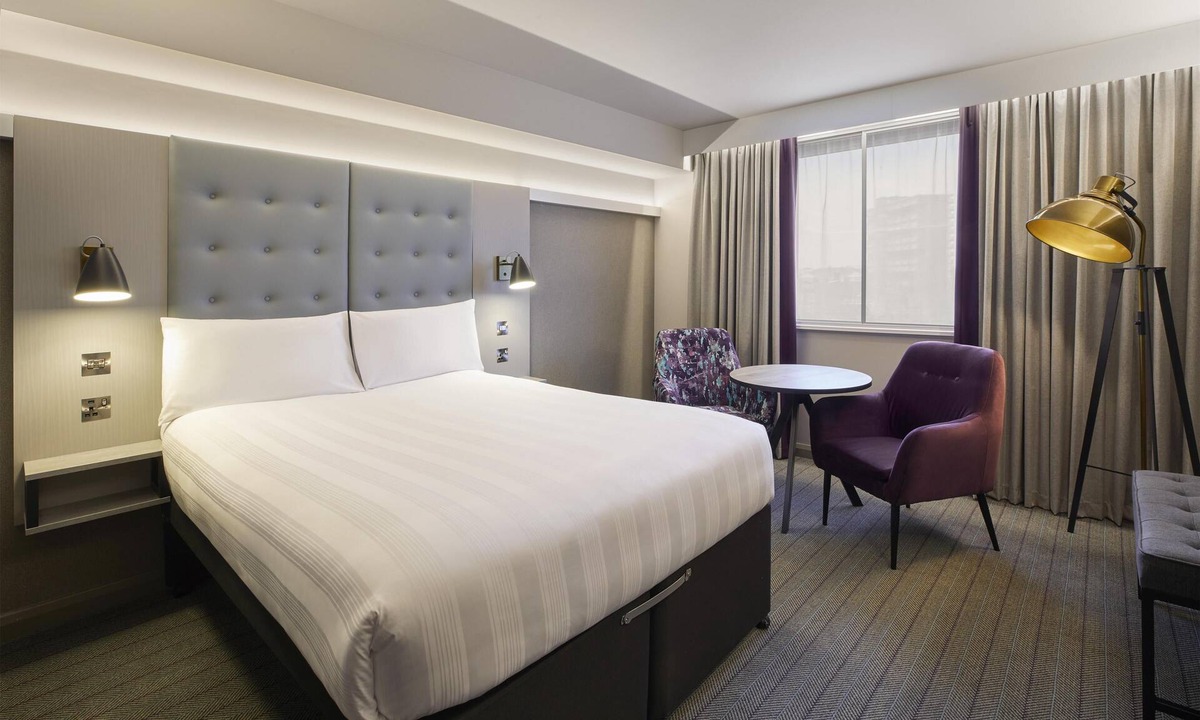 Dunstable Hotel | Premier Inn Dunstable South A5