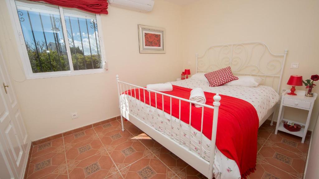 Alcorrin Villa | Princesa Kristina 353