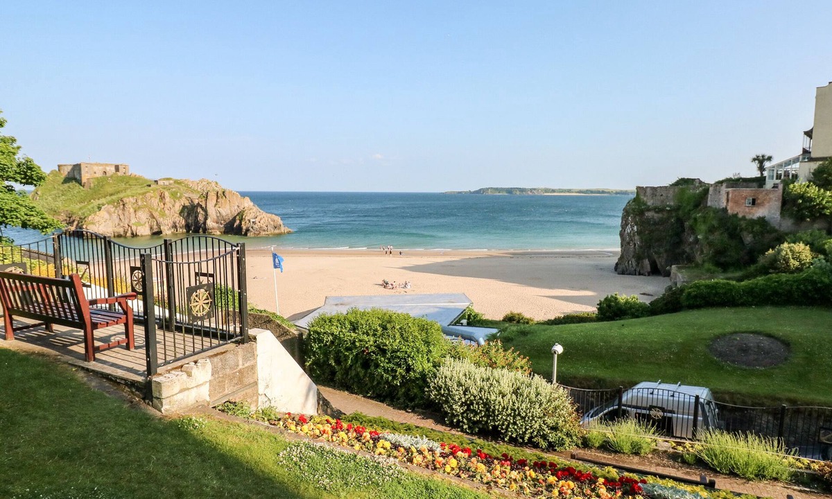 Tenby Cottage | Puffins