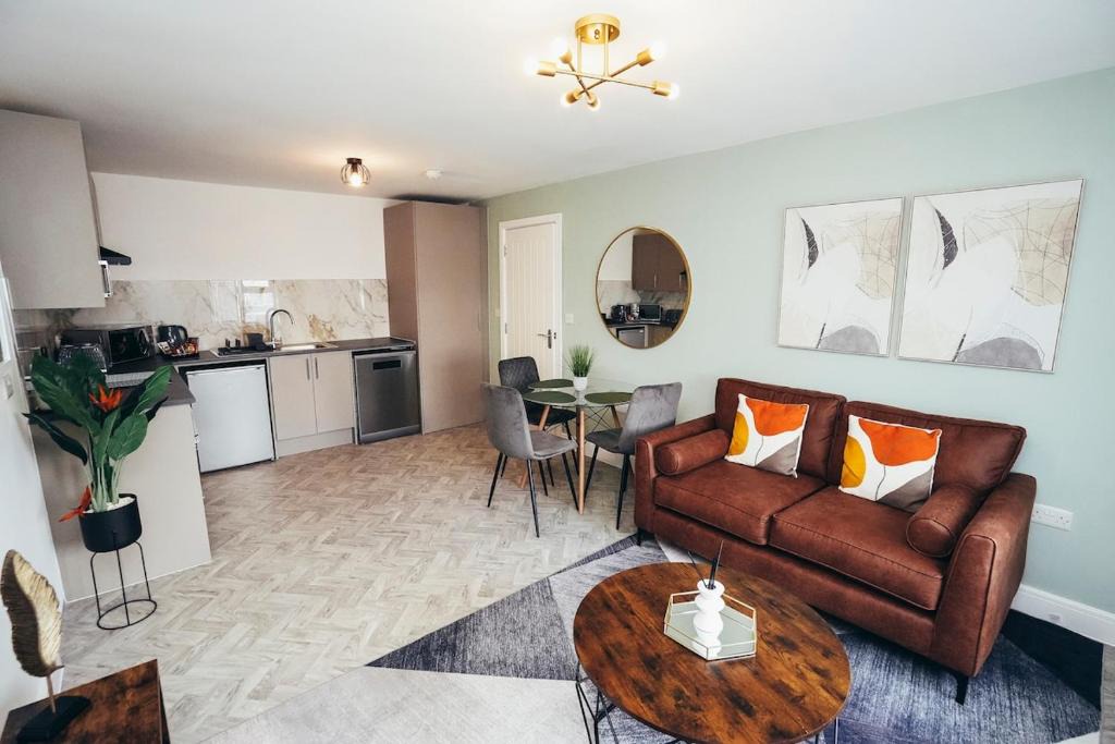 Barrow-on-Trent Apartment | Queensferry Collection Residence 6