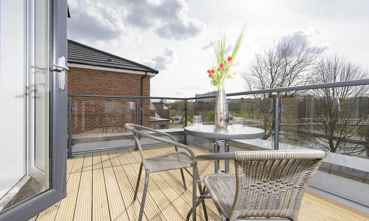 Salford Apartment | Riverside Villas