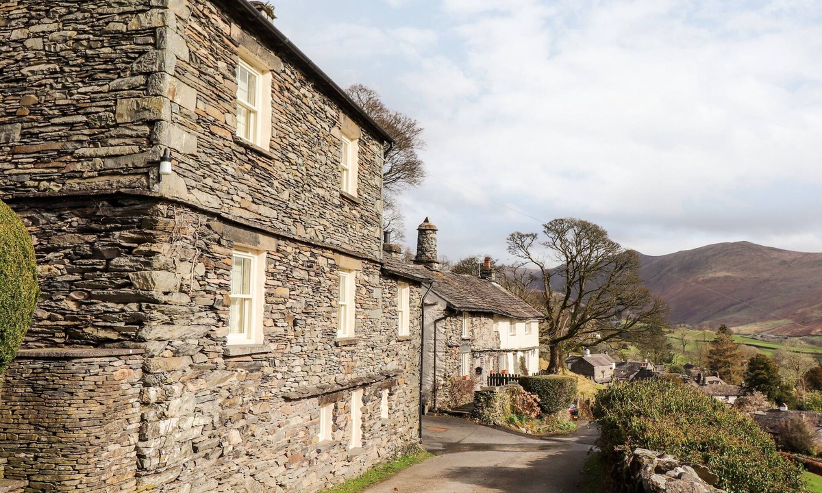Troutbeck Cottage | ROSE COTTAGE AT TROUTBECK, character holiday cottage in Troutbeck