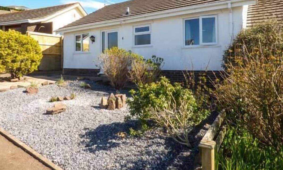 Penally Cottage | ROWAN, pet friendly, with a garden in Penally