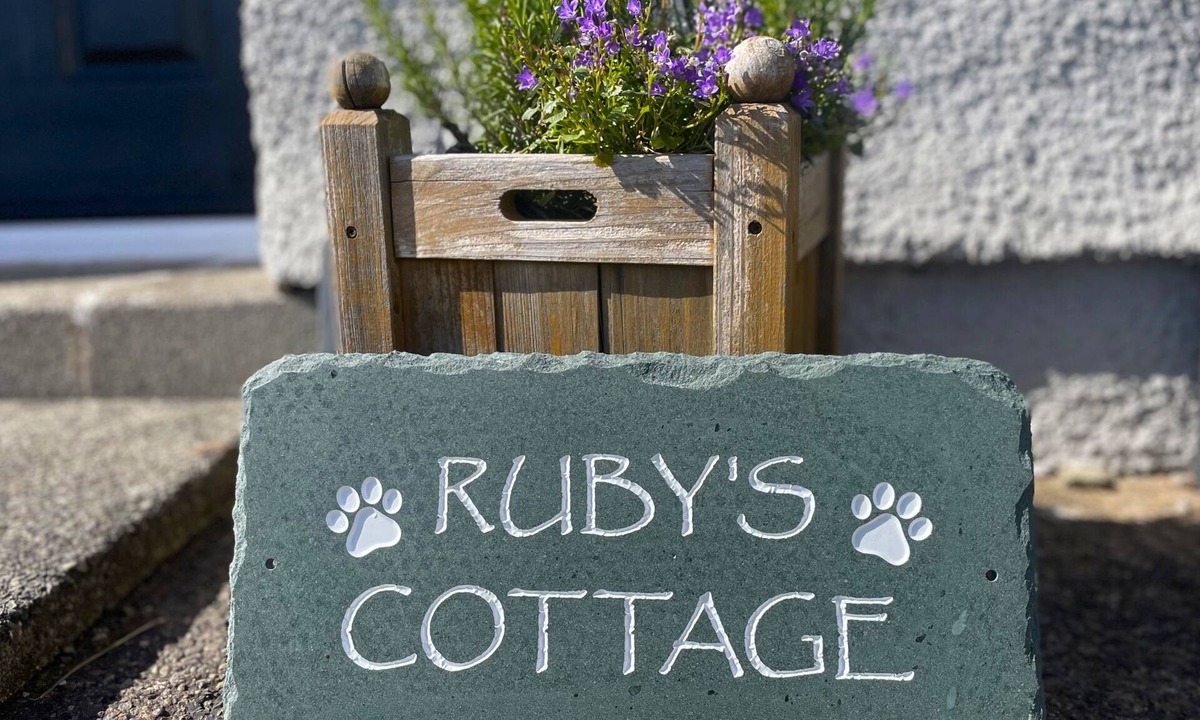 Threlkeld Cottage | Ruby's Cottage - a house that sleeps 4 guests in 2 bedrooms