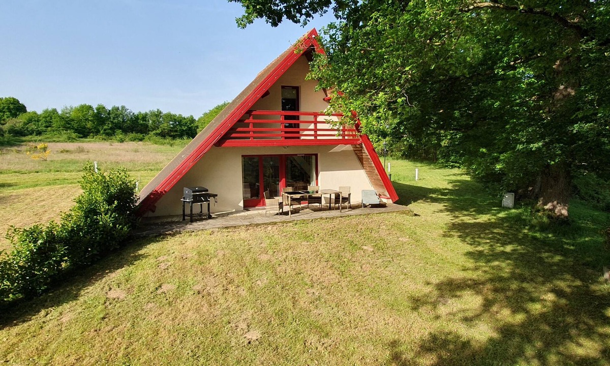 Chaillac Ski Chalet | Rural 2 bedroom fully equiped Chalet, 2 of 2, by lake near Chaillac sleeps max 6