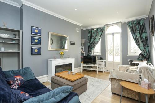 Ramsgate Apartment | Sea View - Balcony - Free Parking