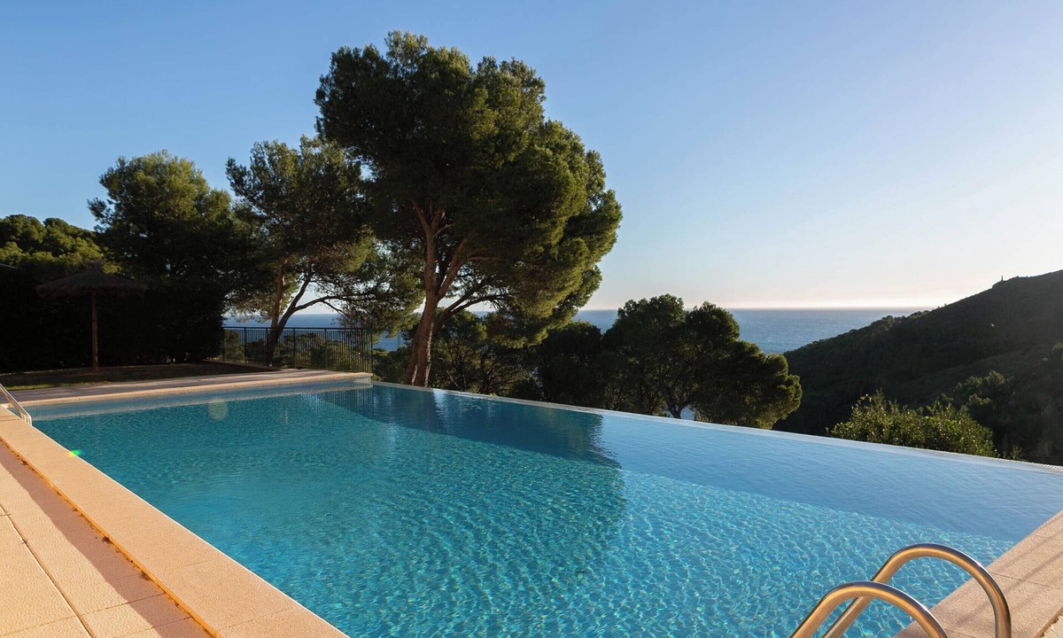 Begur House | Semi-detached w/views in Sa Tuna, Begur (H05)