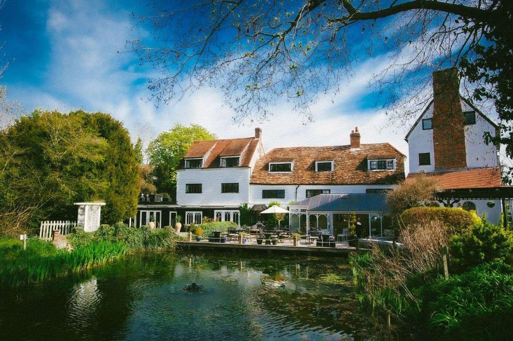 Melbourn Hotel | Sheene Mill