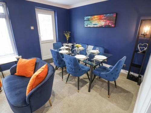 Frampton on Severn House | Shirleys