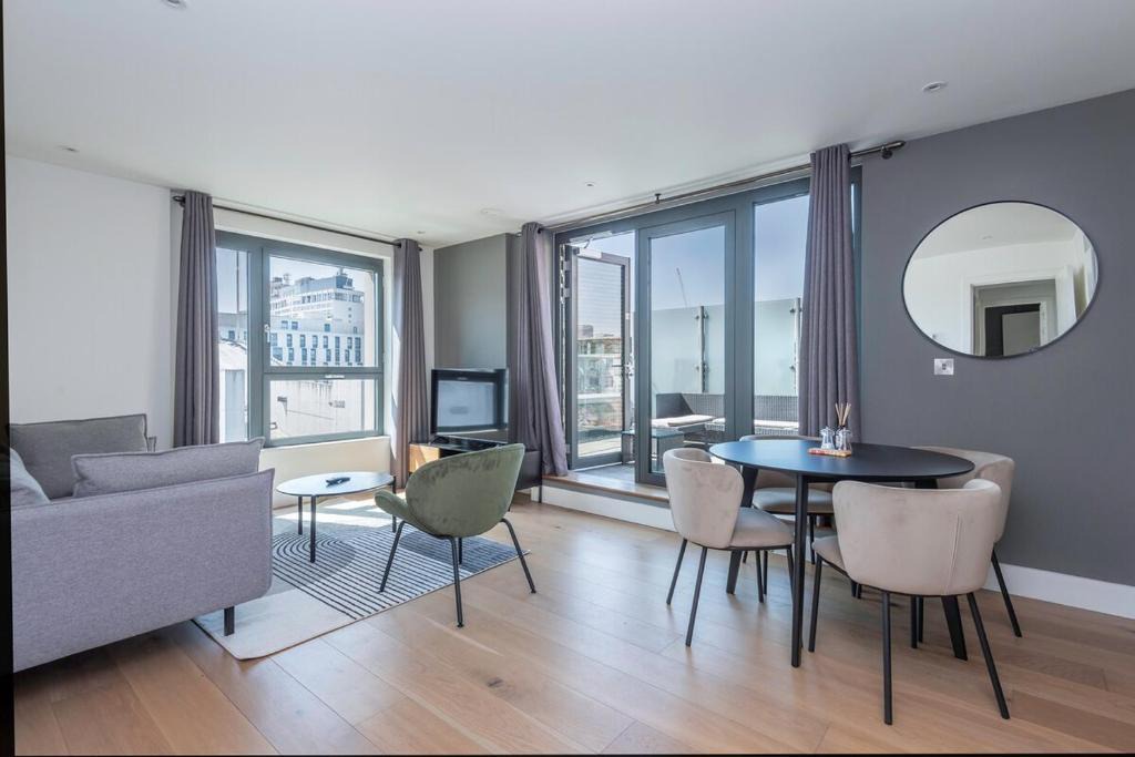 Wembley Park Apartment | Stadium View Flat with Terrace, Gym & Co-Working