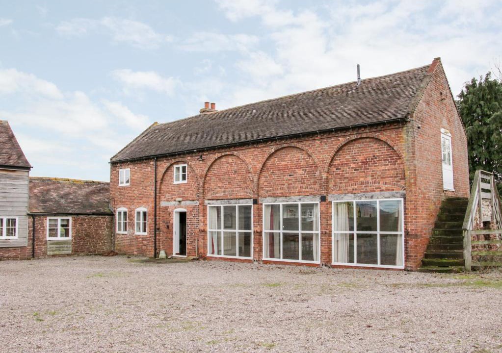 Eaton Mascott House | Stockbatch Granary at Pitchford Estate