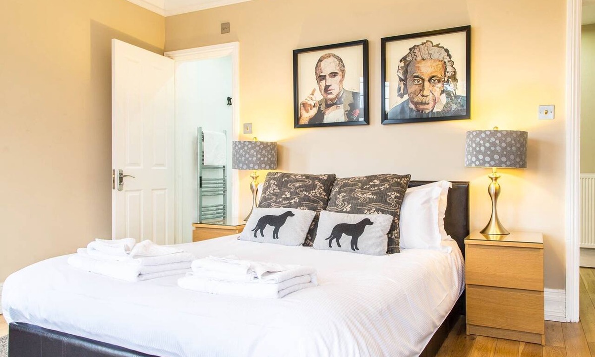 Westbourne Apartment | Studio Apartment 2 at Alum Chine Beach House