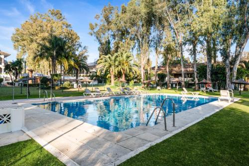 Puerto Banus Apartment | Studio del Mar Marbella - Walk to the beach