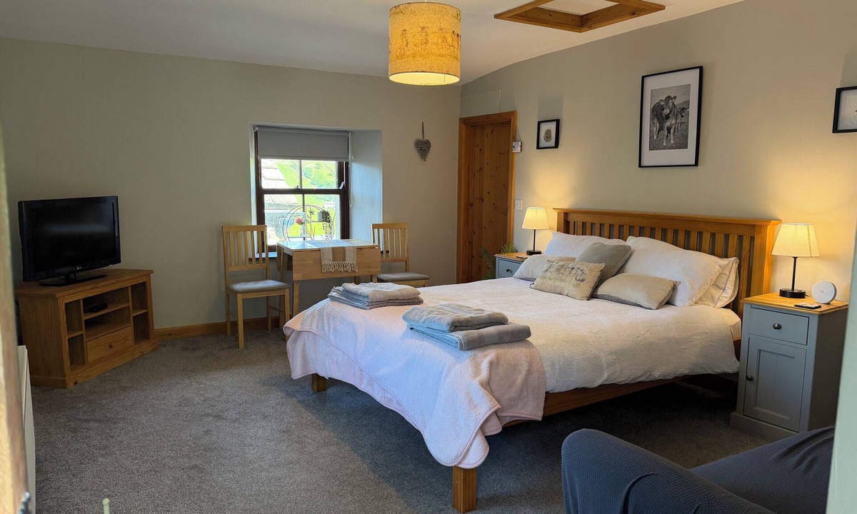 Sedbergh Apartment | Studio flat, views of Whernside , perfect base for exploring the Yorkshire dales