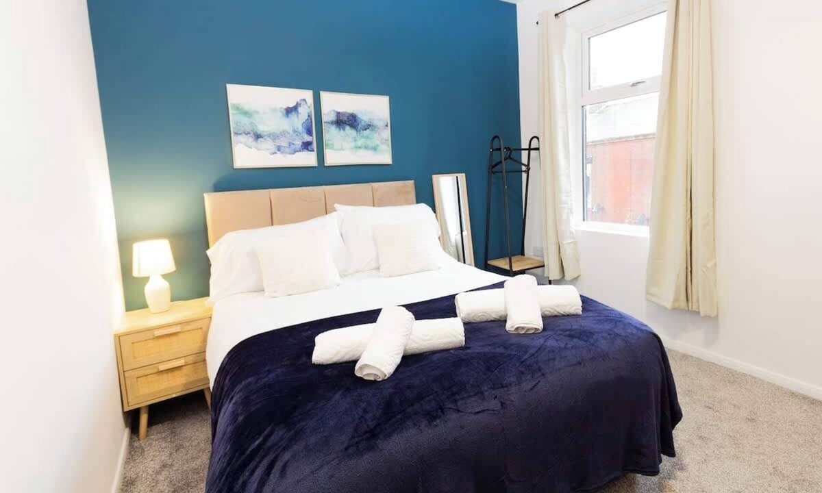 Oldham Apartment | Stunning Private Ensuites in Oldham Sociable House