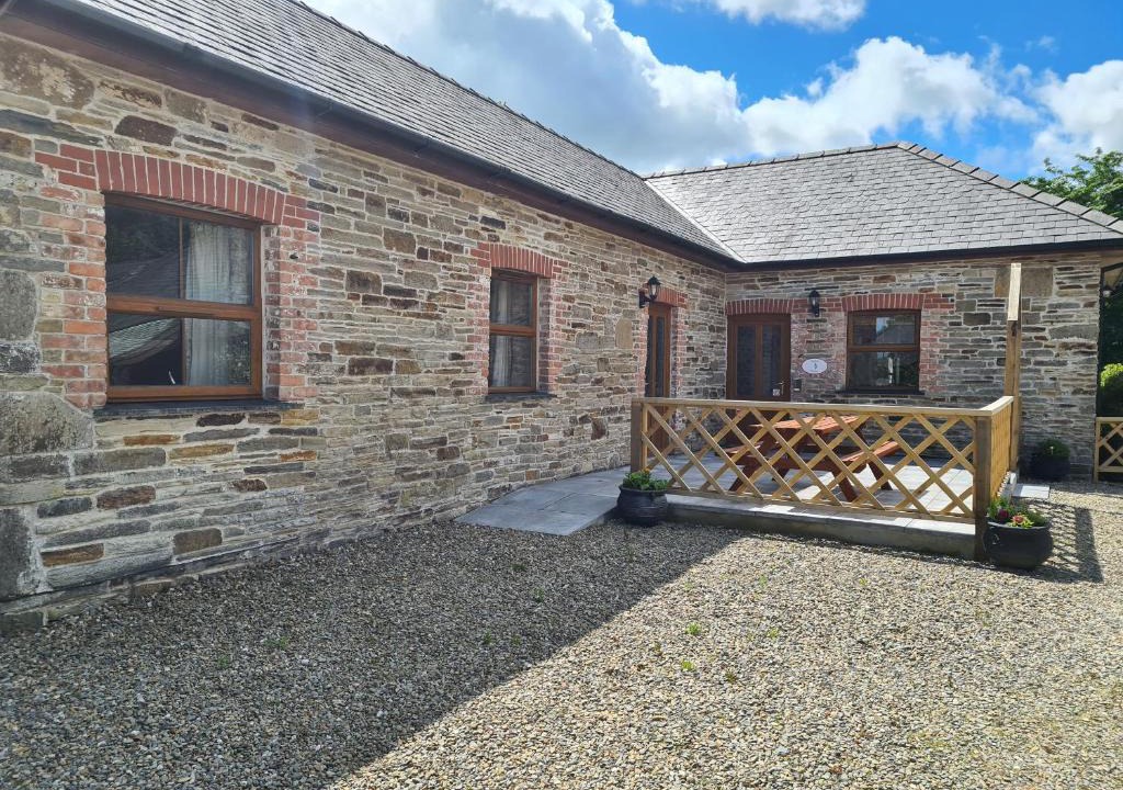Whitland House | Swallow Cottage