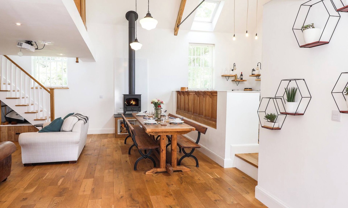 Holestone Moor Cottage | The Chapel