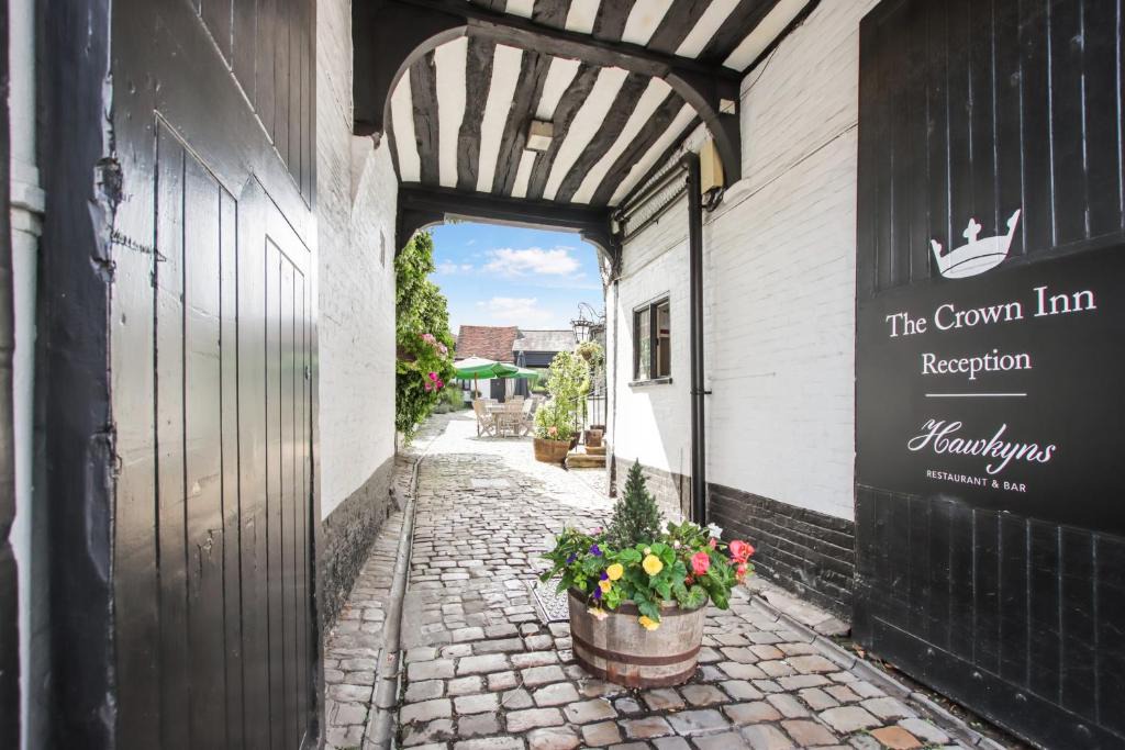 Amersham Hotel | The Crown