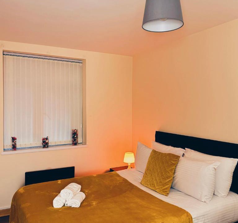 Old Trafford Apartment | The EliteApex
