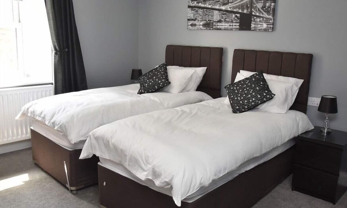 Cardigan Bed & Breakfast | The Red Lion