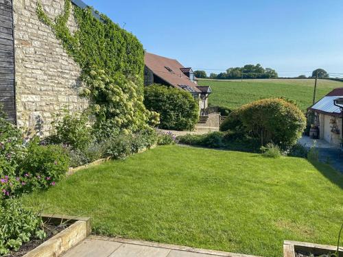 Peasedown Saint John House | The Stable