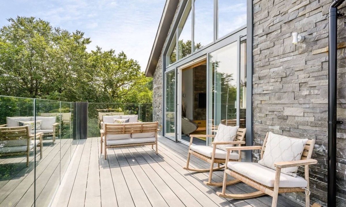 Laugharne Cabin | The View, Dylan Coastal Resort
