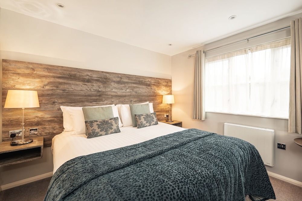 Wyboston Hotel | The Waterfront Hotel Spa & Golf