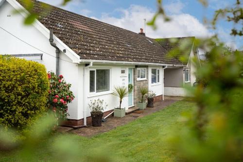 Oxwich House | The Willows