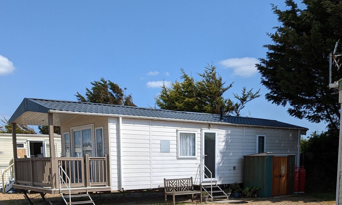 Southsea House | This caravan has a covered and fenced veranda