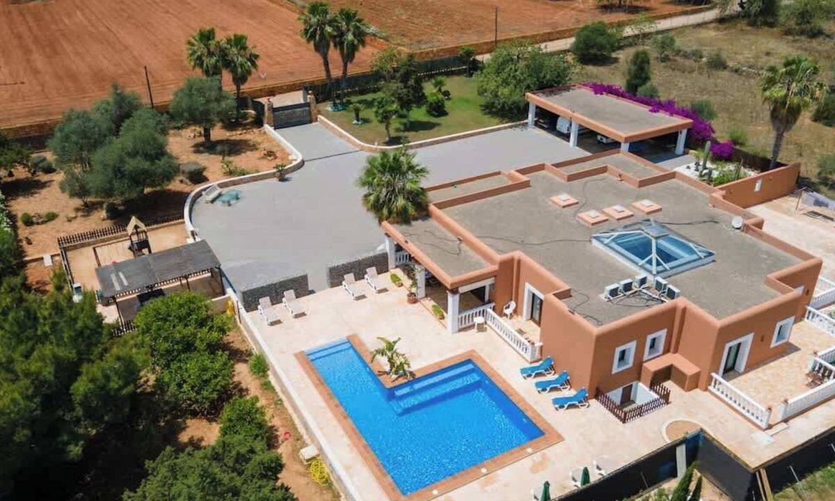 Sant Antoni de Portmany House | Villa Evie - Stunning | 5 Bedrooms | A/C | Pool