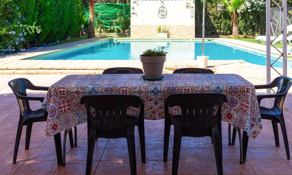 Marchena Villa | Villa SyM (Silvia y Melissa) La Puebla de Cazalla by Ruralidays
