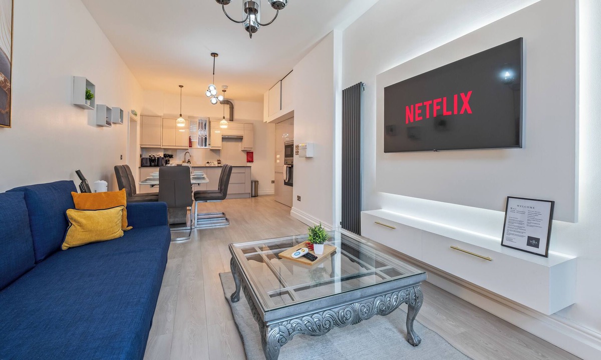 Birmingham City Centre Apartment | Warstone Suite-Luxury 2-Bedroom Flat, Parking, WiFi, Netflix, Central Location