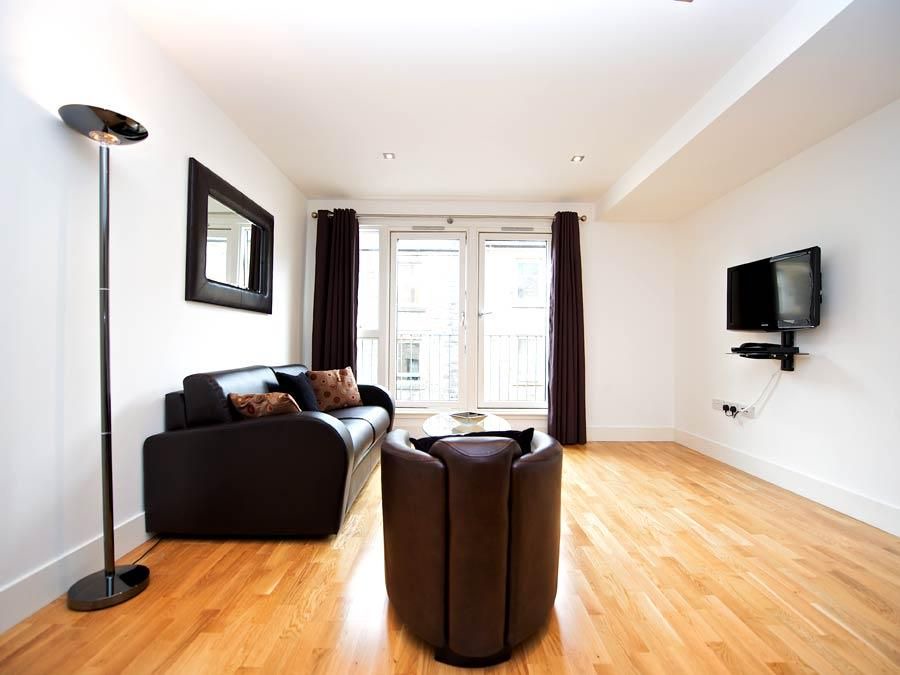 West End Apartment | WEST END - 2 Bedroom Sleeps 5