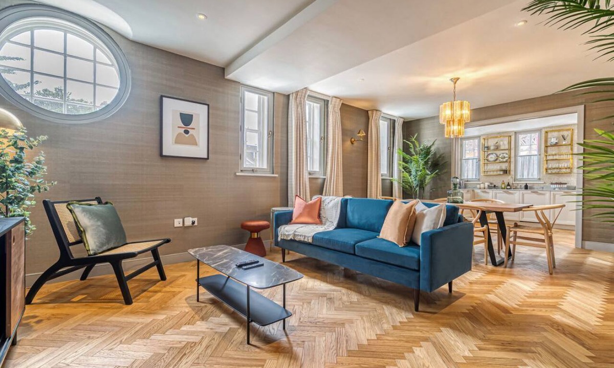 Westminster Apartment | Westminster Fire Station Stylish Apartment
