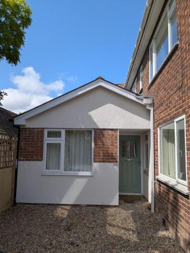Whitstable Apartment | Whitstable Garden House Cottage, 50 Tankerton Road