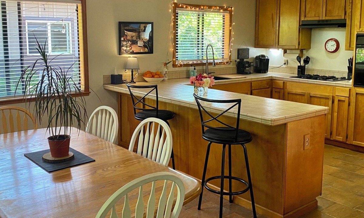 Bechelli House | WOW A Slice of Heaven GetAway 3 beds