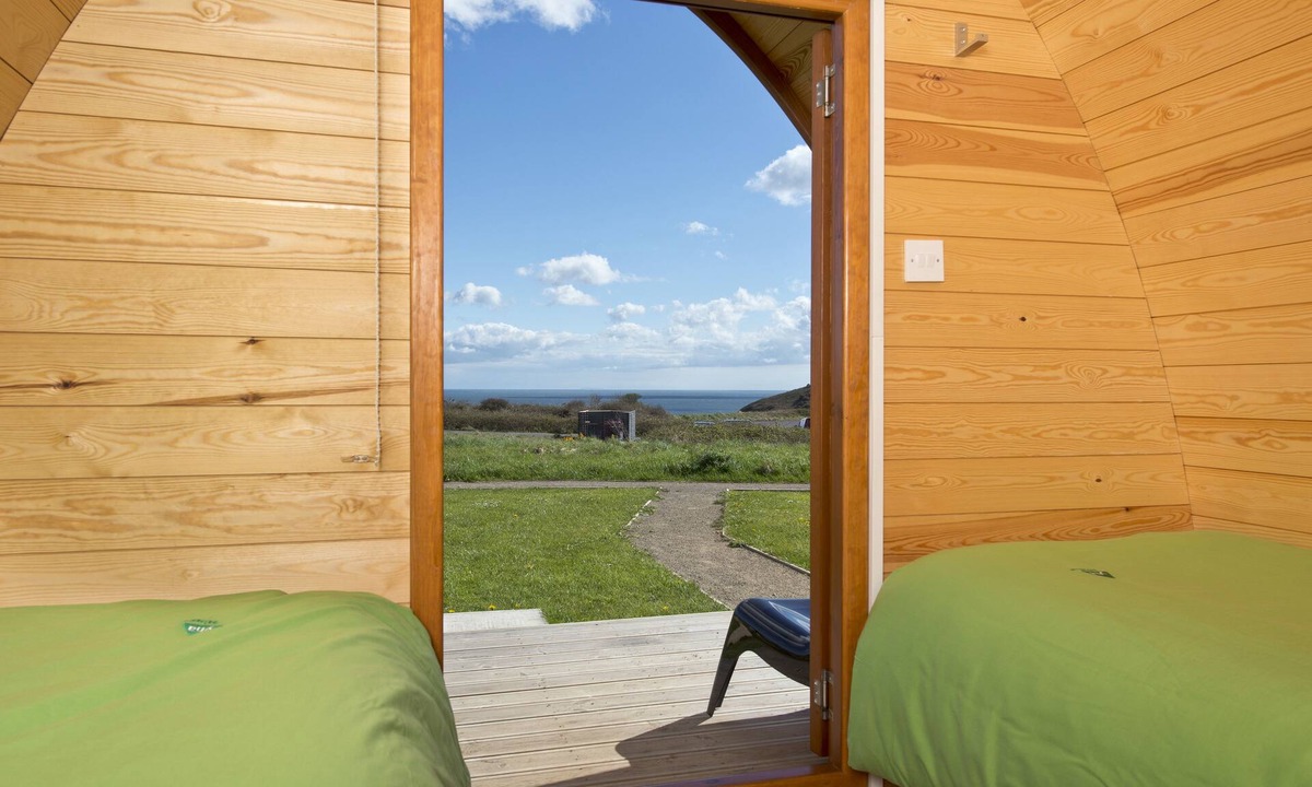 Lydstep Hostel | YHA Manorbier - Hostel