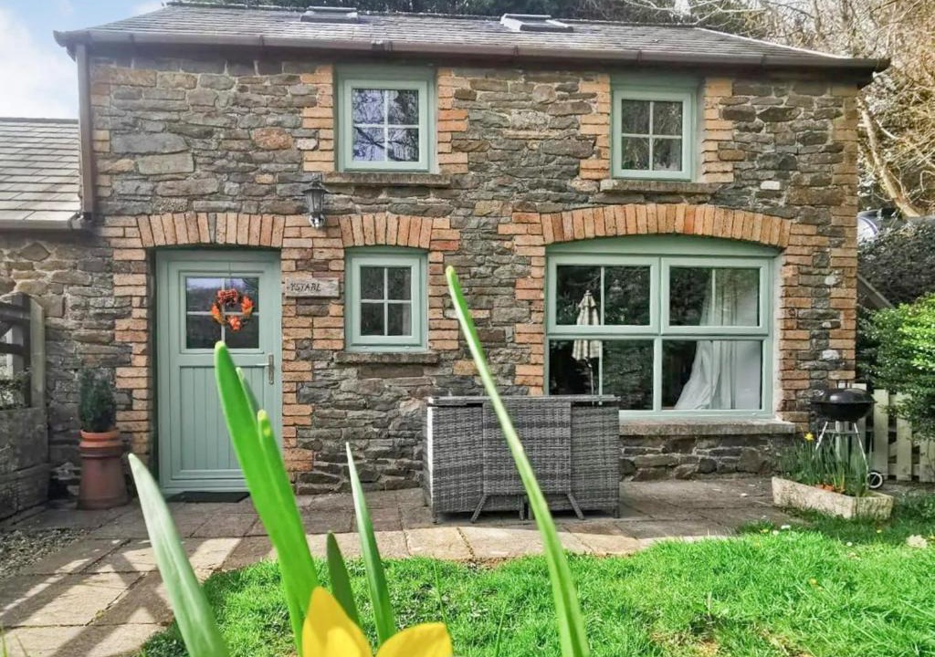 Llannon House | Ystabl
