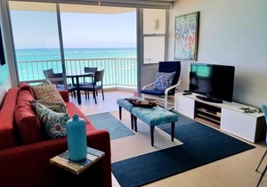 Beachfront WD King Bed Isla Verde Walk 2 Eat