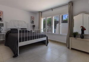 Large and comfortable villa with heated pool in Moraira, Costa Blanca, Spain for 12 persons