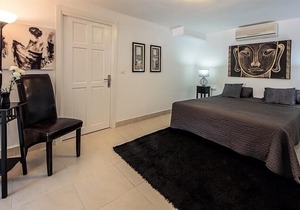 Large and comfortable villa in Moraira, Costa Blanca, Spain with heated pool for 10 persons